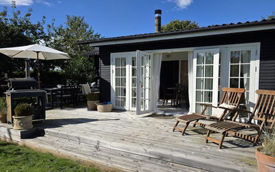 Yvette - 350M from the Sea