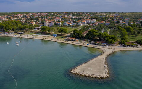 Sv. Filip i Jakov 148: Apartment, Condominium, Swimming Pool, Dock, Marina, Resort, Hotel, Resort Town, Walkway