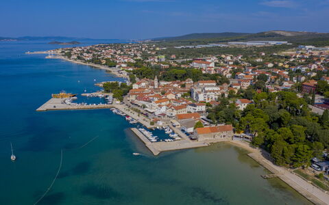 Sv. Filip i Jakov 148: Apartment, Condominium, Swimming Pool, Dock, Marina, Resort, Hotel, Resort Town, Walkway