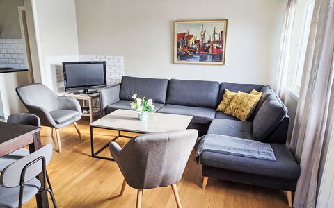 Samlen Vasselgård: Furniture, Interior Design, Flooring, Floor, Wood, Couch, Living Room, Textile, Room, Home