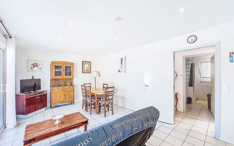 Laplace: Furniture, Flooring, Floor, Apartment, Ceiling, Chair, Couch, Living Room, Wood Flooring, Hardwood