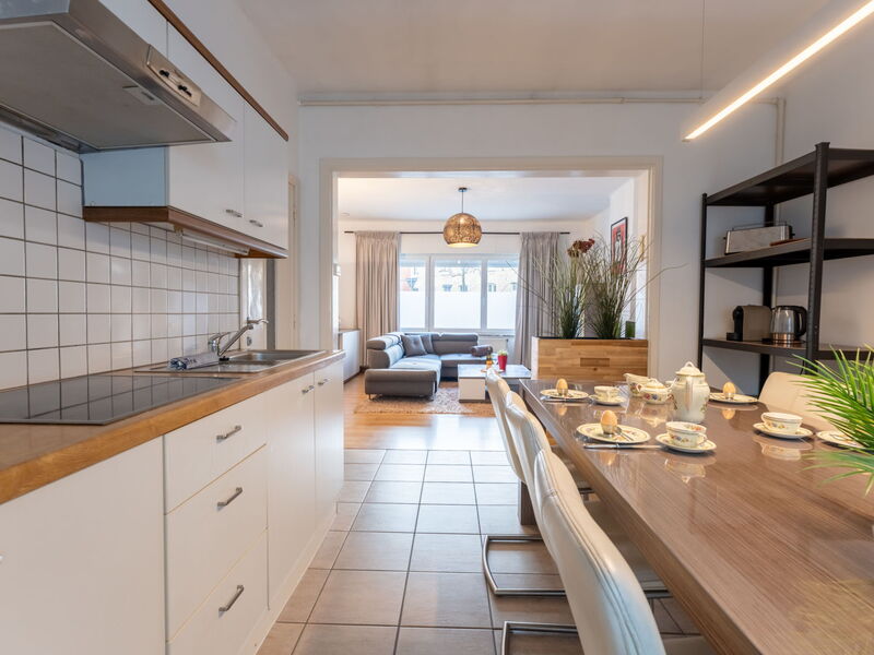 Cozy Casa Ostend with Terrace