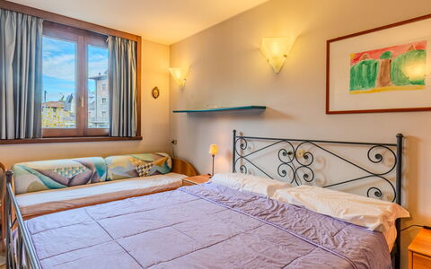 Morandini 261: Interior Design, Furniture, Ceiling, Bed, Flooring, Floor, Room, Bedroom, Bed Sheet, Lighting