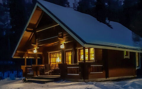 Nurmirinne: Cottage, House, Home, Roof, Winter, Log Cabin, Siding, Freezing, Snow, Hut