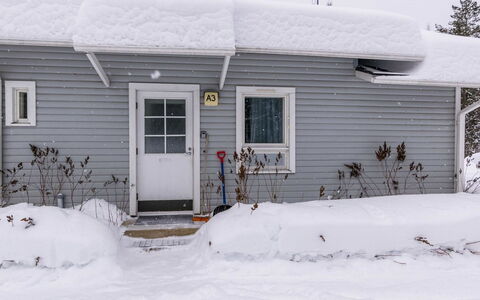 Kotipaljakka A3: Snow, Branch, Winter, Home, House, Siding, Cottage, Roof, Freezing, Door