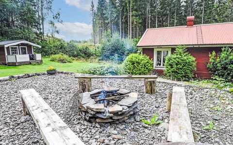 Liane Dalen: Wood, Cottage, Shrub, House, Garden, Home, Land Lot, Rural Area, Groundcover