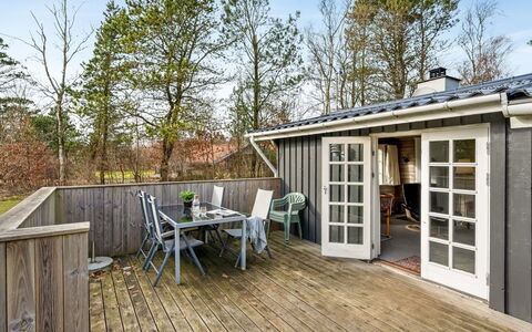Leandra - 11Km from the Sea: Cottage, Backyard, Yard, Garden Buildings, Shed, Siding, Outdoor Furniture, Log Cabin, Outdoor Structure, Shack