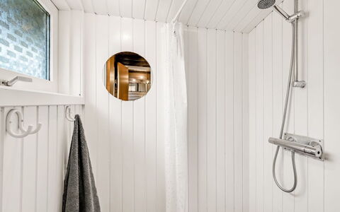 Leandra - 11Km from the Sea: Plumbing Fixture, Interior Design, Plumbing, Ceiling, Bathroom, Light Fixture, Tap, Tile