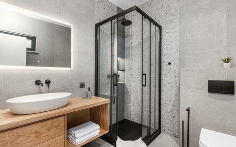 Marmonte: Flooring, Plumbing Fixture, Wall, Bathroom, Floor, Sink, Interior Design, Bathroom Cabinet, Bathroom Sink, Tap