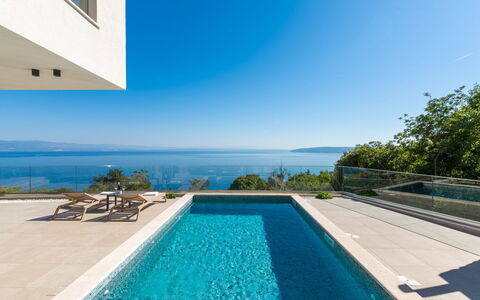 Marmonte: Blue, Water, Swimming Pool, Sea, Coastal And Oceanic Landforms, Ocean, Resort, Coast, Tropics
