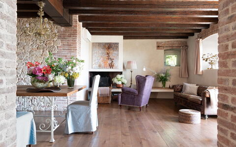 Asolina Villa: Furniture, Wall, Interior Design, Flooring, Wood, Floor, Table, Home, Wood Flooring, Living Room