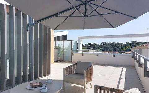 Veleda: Furniture, Wood, Outdoor Furniture, Table, Outdoor Table, Chair, Kitchen & Dining Room Table, Deck, Hardwood, Porch