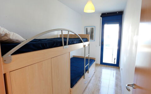 Minini: Room, Property, House, Floor, Furniture, Building, Real Estate, Architecture, Bed, Daylighting