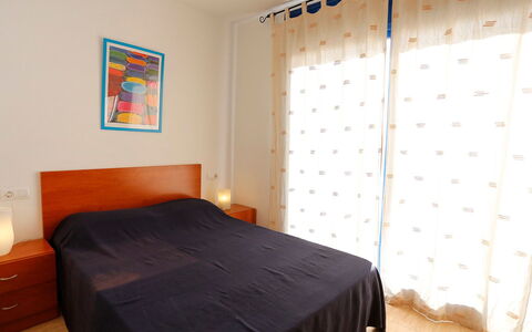 Minini: Bedroom, Bed, Room, Furniture, Property, Bed Sheet, Floor, Bed Frame, Interior Design, Wall