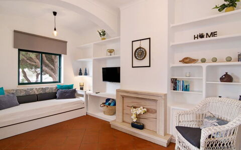 Medusa - Sunny Way: Furniture, Interior Design, Flooring, Wall, Wood, Floor, Couch, Ceiling, Room, Living Room