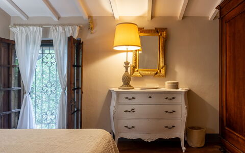 Podere la Botte, Pool, Lari: Furniture, Bed, Interior Design, Bedroom, Wall, Bedding, Wood, Bed Sheet, Lighting, Room