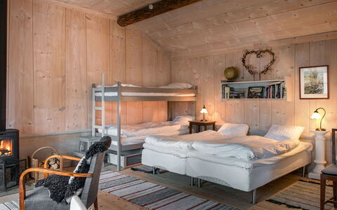 Viksjö Utsikten: Furniture, Wood, Bedroom, Interior Design, Bed, Ceiling, Room, Home, Bedding, Bed Sheet