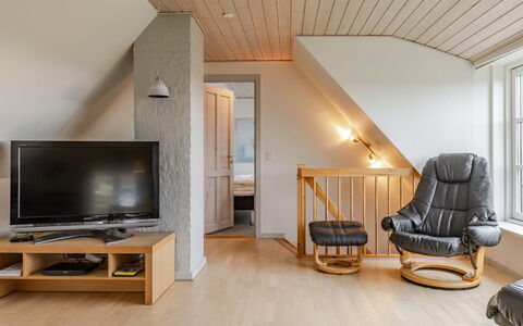 Arvi - 100M from the Sea: Wood, Roof, Home, House, Architecture, Siding, Land Lot, Cottage, Shed, Garden Buildings