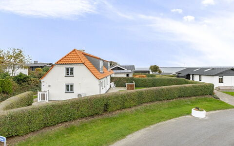 Arvi - 100M from the Sea: Wood, Roof, Home, House, Architecture, Siding, Land Lot, Cottage, Shed, Garden Buildings