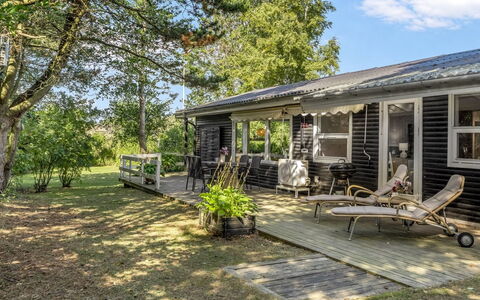 Felicia - from the Sea: Home, Cottage, Siding, Garden, Yard, Shade, Estate, Backyard, Porch, Lawn