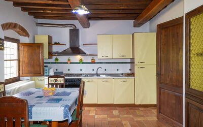 Accommodation:&nbsp;Viola 649.1