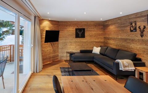 Cornelia 1: Flooring, Interior Design, Furniture, Floor, Wood, Wood Flooring, Ceiling, Lighting, Living Room, Room