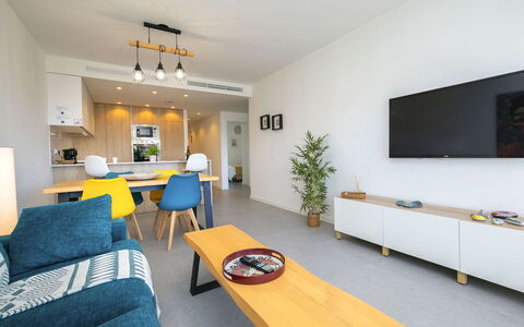 Bolnou Blue Sea: Interior Design, Flooring, Apartment, Furniture, Floor, Ceiling, Room, Chair, Living Room, Paint