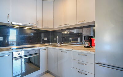 Accommodation:&nbsp;Sea View 406.3