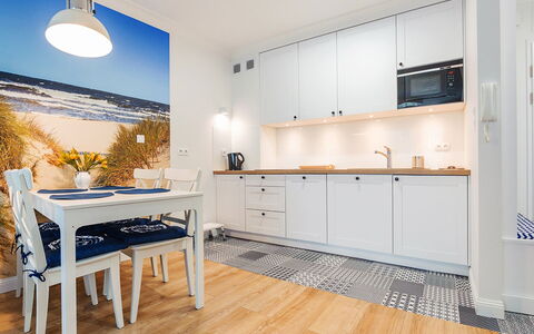 Bliżej Morza: Furniture, Chair, Table, Apartment, Outdoor Furniture, Balcony, Kitchen & Dining Room Table, Condominium, Shade, Patio