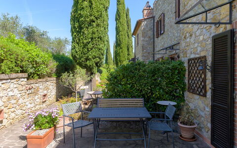Steffi'S House: Wall, Shrub, Brick, Flowerpot, Garden, Flagstone, Houseplant, Outdoor Furniture, Landscaping, Courtyard