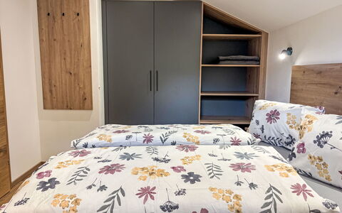 Leitner: Furniture, Bed, Bedroom, Interior Design, Wood, Bedding, Bed Sheet, Linens, Flooring, Floor
