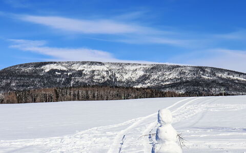 Penzion Natty: Snow, Blue, Winter, Natural Environment, Mountainous Landforms, Mountain, Terrain, Glacial Landform, Landscape, Wilderness
