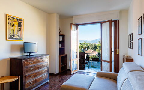 Margarita: Wood, Sea, Ocean, Coastal And Oceanic Landforms, Coast, Shore, Resort, Balcony, Hardwood, Shade
