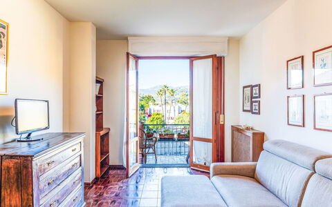 Margarita: Wood, Sea, Ocean, Coastal And Oceanic Landforms, Coast, Shore, Resort, Balcony, Hardwood, Shade