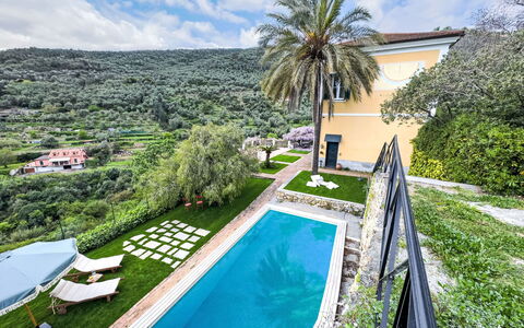 La Vigna: Wood, Sea, Ocean, Coastal And Oceanic Landforms, Coast, Shore, Resort, Balcony, Hardwood, Shade