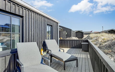 Eida - 500M from the Sea: Cottage, Backyard, Yard, Garden Buildings, Shed, Siding, Outdoor Furniture, Log Cabin, Outdoor Structure, Shack