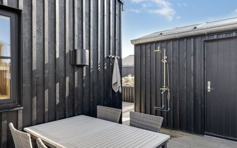 Eida - 500M from the Sea: Cottage, Backyard, Yard, Garden Buildings, Shed, Siding, Outdoor Furniture, Log Cabin, Outdoor Structure, Shack