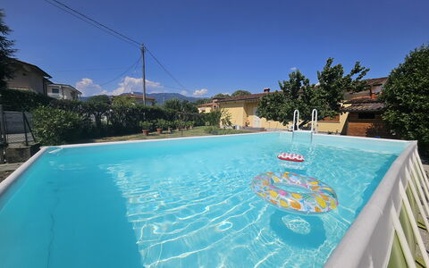 Villa Lory: Blue, Swimming Pool, Composite Material, Leisure, Resort, Water Feature, Hotel, Leisure Centre, Resort Town, Hacienda