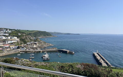 No.4 Ocean Heights: Coast, Waterway, Coastal And Oceanic Landforms, Sea, Boat, Watercraft, Marina, Ocean, Channel, Port