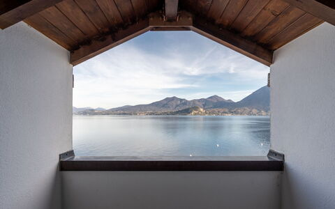 Blu Lake: Water, Mountainous Landforms, Hill, Lake, Mountain Range, Coastal And Oceanic Landforms, Sea, Loch, Sound, Ocean