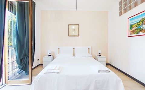 Happy House: Interior Design, Floor, Flooring, Furniture, Apartment, Room, Home, Bed, Bedroom, Ceiling