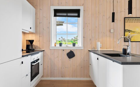 Rixa - 350M from the Sea: Wood, Kitchen, Home, Hardwood, Countertop, Plank, Wood Stain, Kitchen Appliance, Wood Flooring, Cabinetry