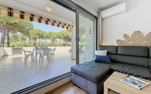 Accommodation:&nbsp;Le Golfe Vermeil 195.2
