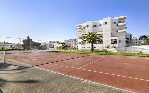 Manelito House - Sunny Way: Daytime, Building, Apartment, Residential Area, City, Architecture, Condominium, Shade, Mixed-Use, Balcony