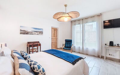 Accommodation:&nbsp;Ile D'Aix 600.2