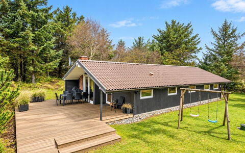 Veera - from the Sea: Roof, Cottage, Home, Estate, Siding, Farmhouse, Garden Buildings, Hardwood, Plank, Porch