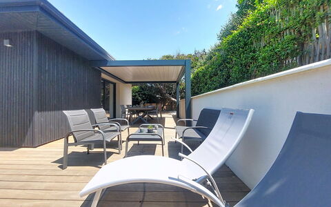 Maison Dune: Wood, Outdoor Furniture, Composite Material, Shade, Swimming Pool, Deck, Patio, Chair, Outdoor Table, Concrete