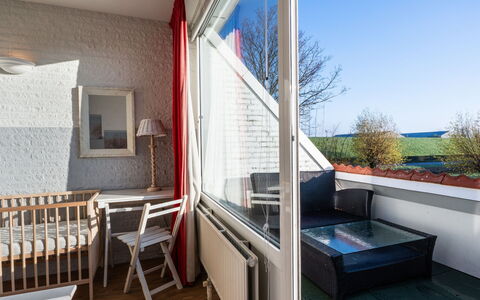 Beach House Bruinisse: Furniture, Apartment, Chair, Balcony, Daylighting, Linens, Houseplant, Outdoor Furniture, Penthouse Apartment