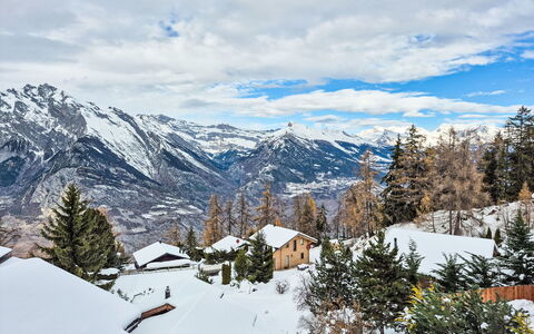 La Tanière: Mountain, Mountainous Landforms, Snow, Tree, Winter, Mountain Range, Hill, Highland, Glacial Landform, Hill Station