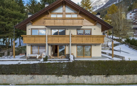 Baita Bucaneve: Home, Architecture, Cottage, Siding, Apartment, Freezing, Estate, Winter, Balcony, Snow